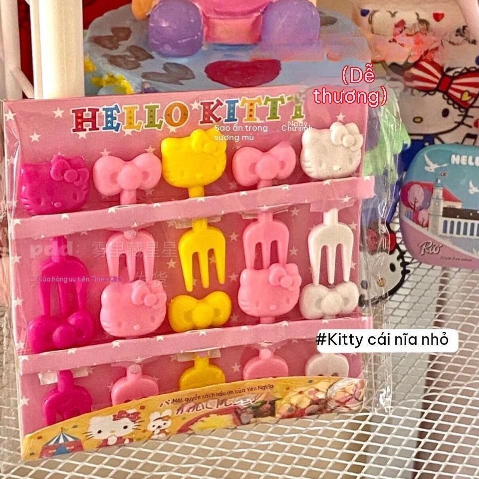 Dĩa Nhựa Ăn Hoa Quả HelloKT BL122