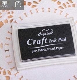 Hộp mực con dấu nhiều màu sắc tươi tắn không phai D05 - Đen