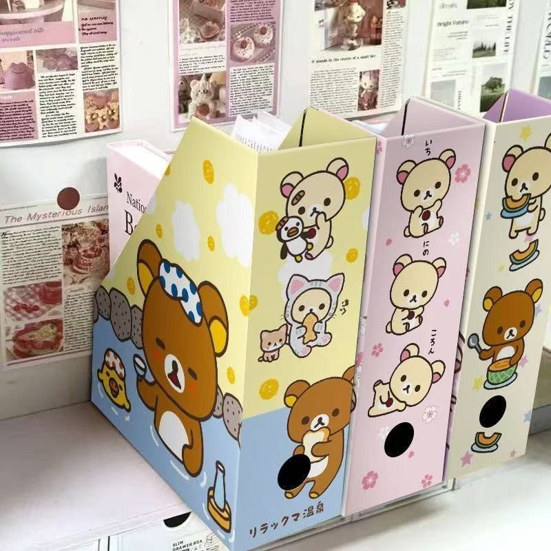 Kệ giấy gấp đựng sách có nhãn tên tài liệu Rilakkuma K170