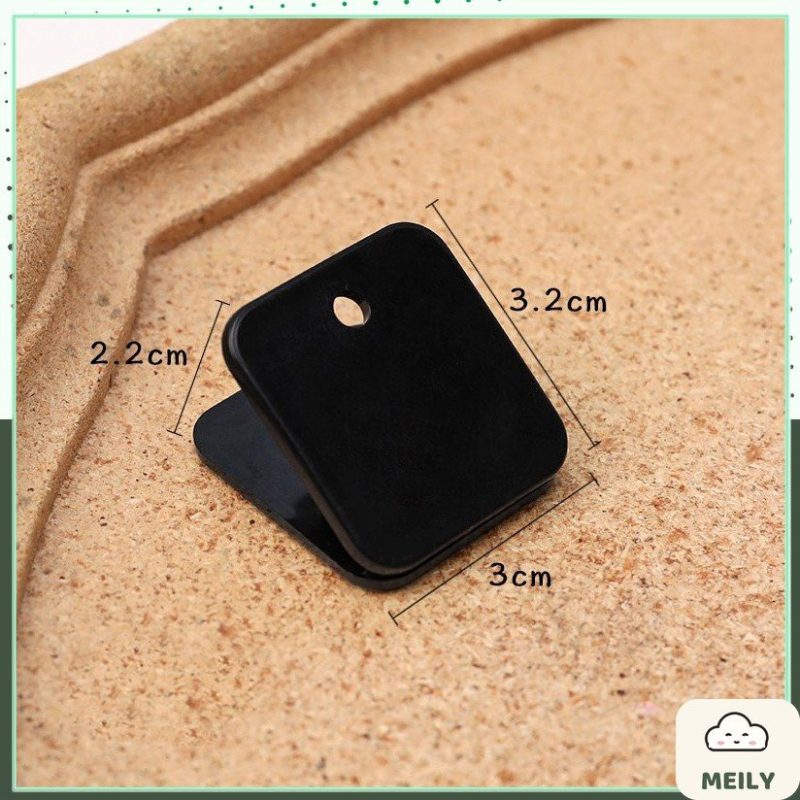 Kẹp giấy hình vuông K69