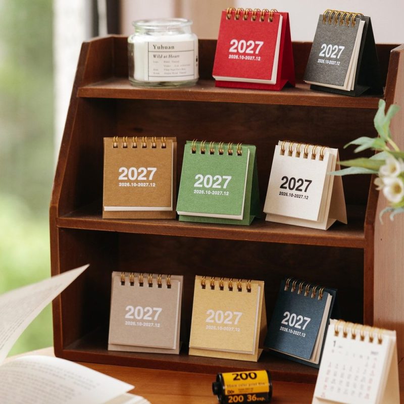 Lịch 2027 màu đẹp mắt dễ thương để bàn ghi chú