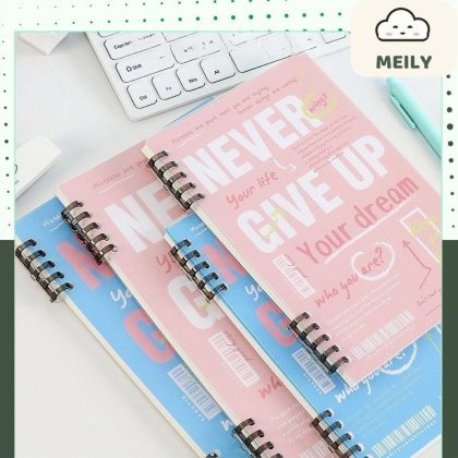Sổ còng 2 đầu B5 120 trang kẻ ngang nét đứt bìa trong suốt Never give up S24