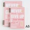 Sổ còng 2 đầu A5 bìa trong suốt Never give up S24 - Hồng Never
