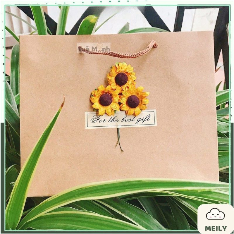 Túi quà giấy kraft Vintage đựng quà tặng gắn hoa khô T01